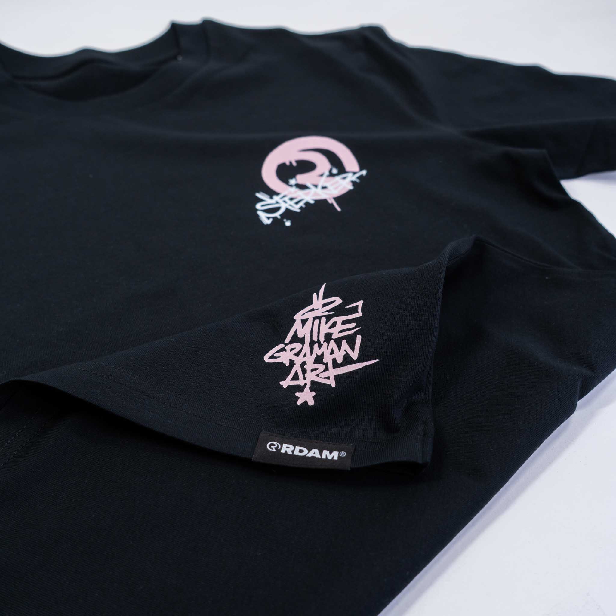 RDAM rotterdam kleding sterker door strijd-09910 RDAM® | Sterker Door Pink on Black | T-Shirt - Afbeelding 5