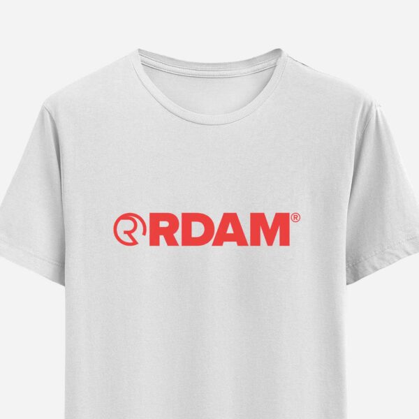 RDAM® | Iconic Essential Rood op Wit | T-Shirt