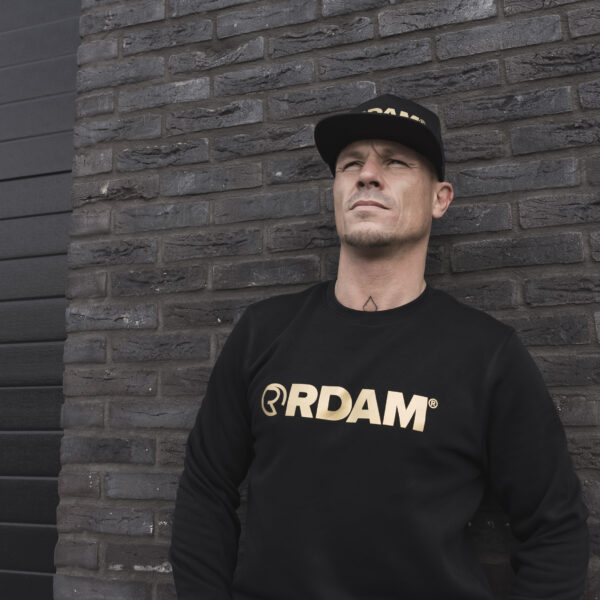 RDAM® | Goud op Zwart | T-shirt