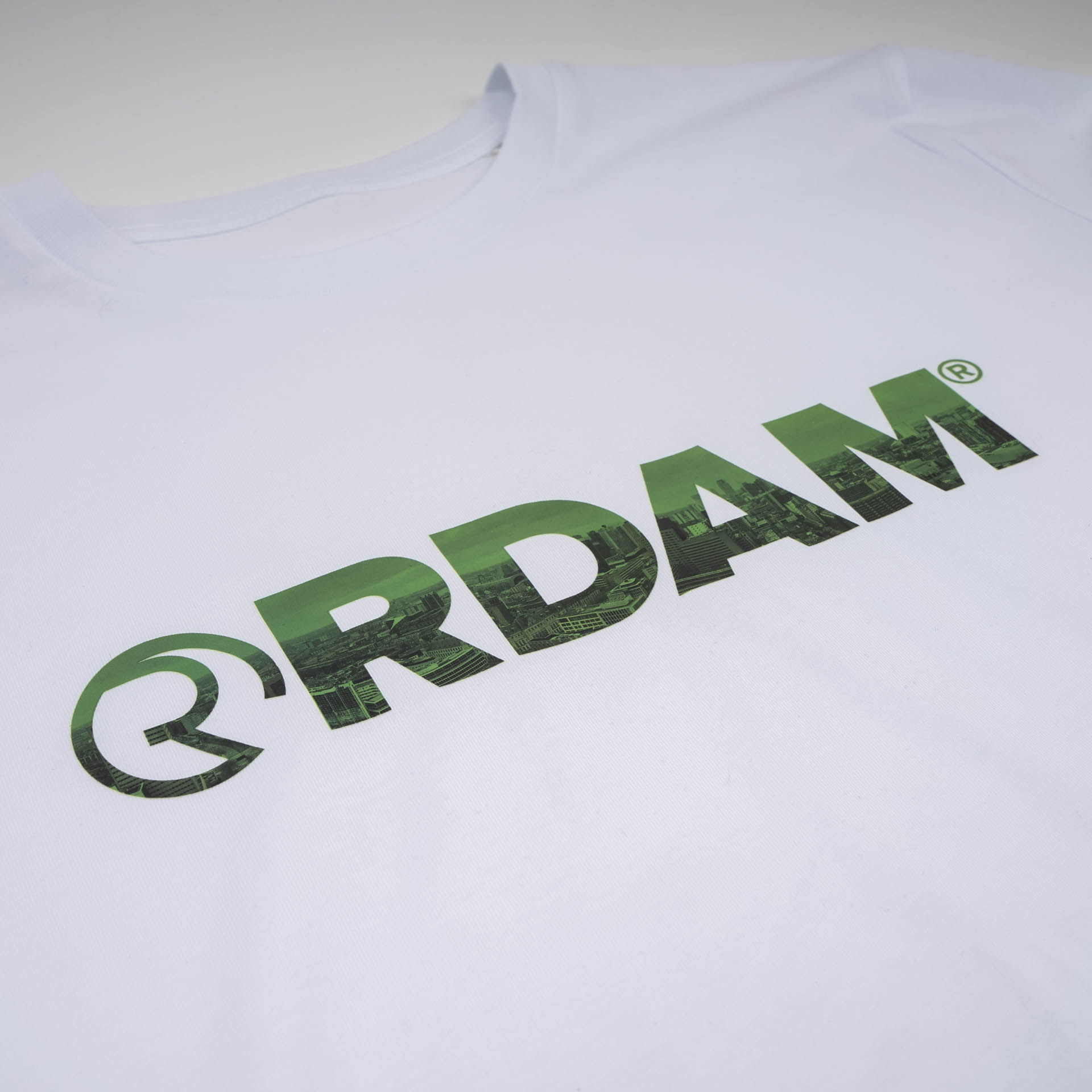 RDAM® | Vaderdag cadeautip | Rotterdam Skyline Groen op Wit | T-Shirt